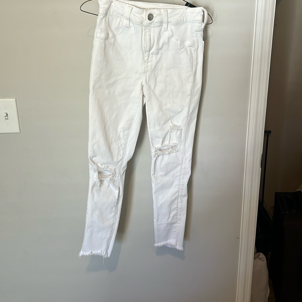 AE white cropped jeans